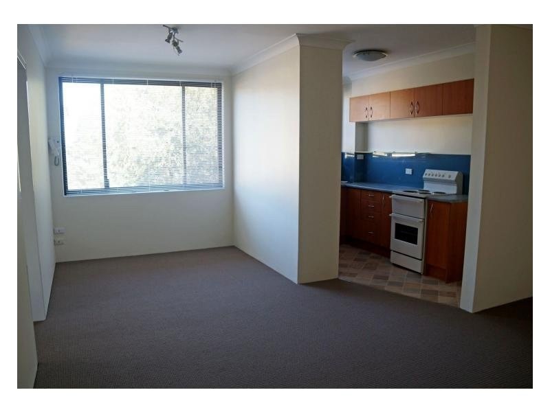 7/6A Bank Street, Meadowbank NSW 2114