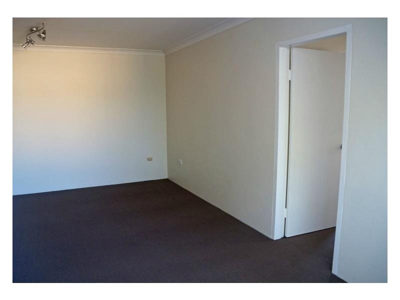 7/6A Bank Street, Meadowbank NSW 2114