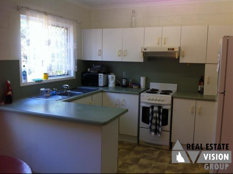 4/3 Eshelby Drive, Cannonvale QLD 4802