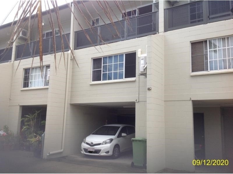 Unit 4/3 Eshelby Drive, Cannonvale QLD 4802