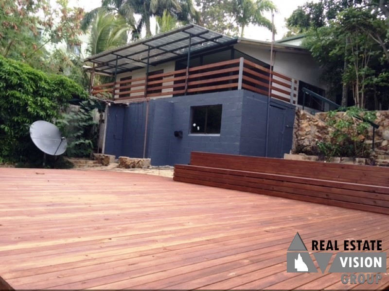 1B Lewis Street, Airlie Beach QLD 4802