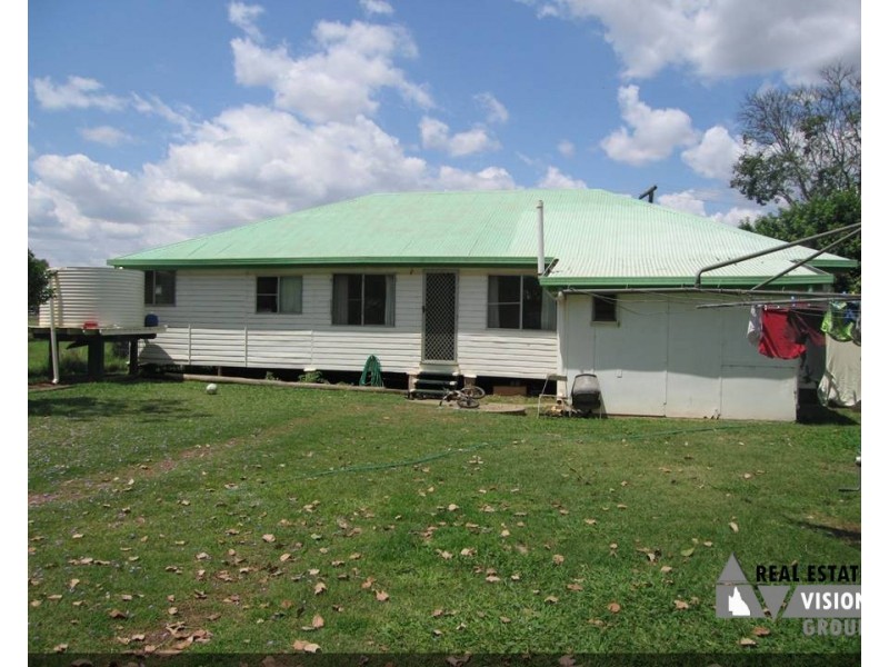 4 Dunning Street, Alpha QLD 4724