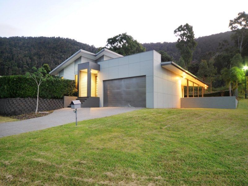 12 Armada Crescent, Jubilee Pocket QLD 4802