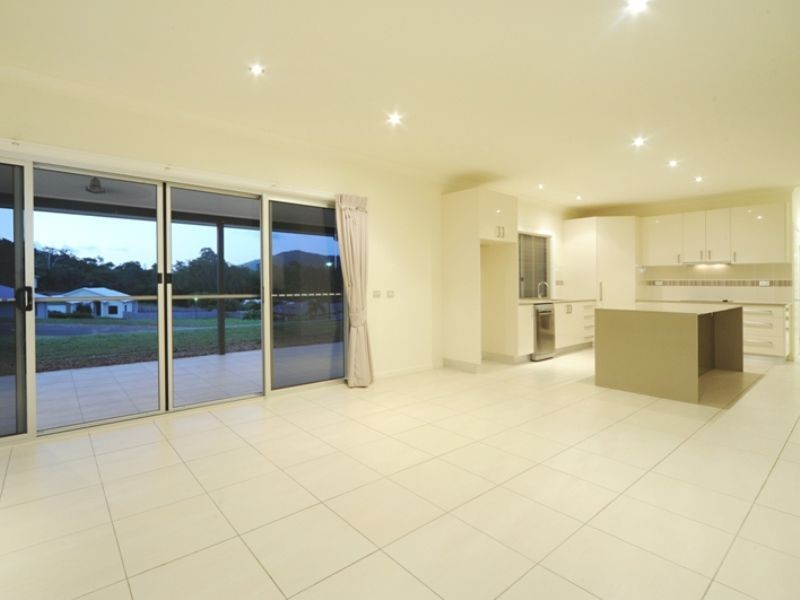 12 Armada Crescent, Jubilee Pocket QLD 4802