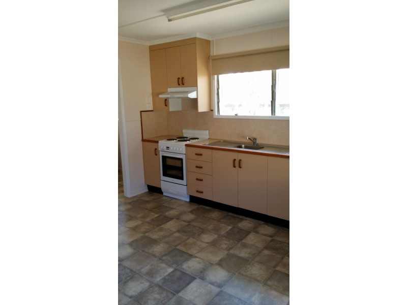 24 Fay Street, Blackwater QLD 4717
