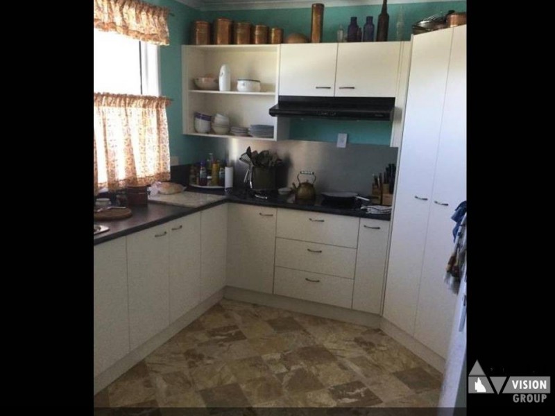 15 Kurrajong Street, Blackwater QLD 4717