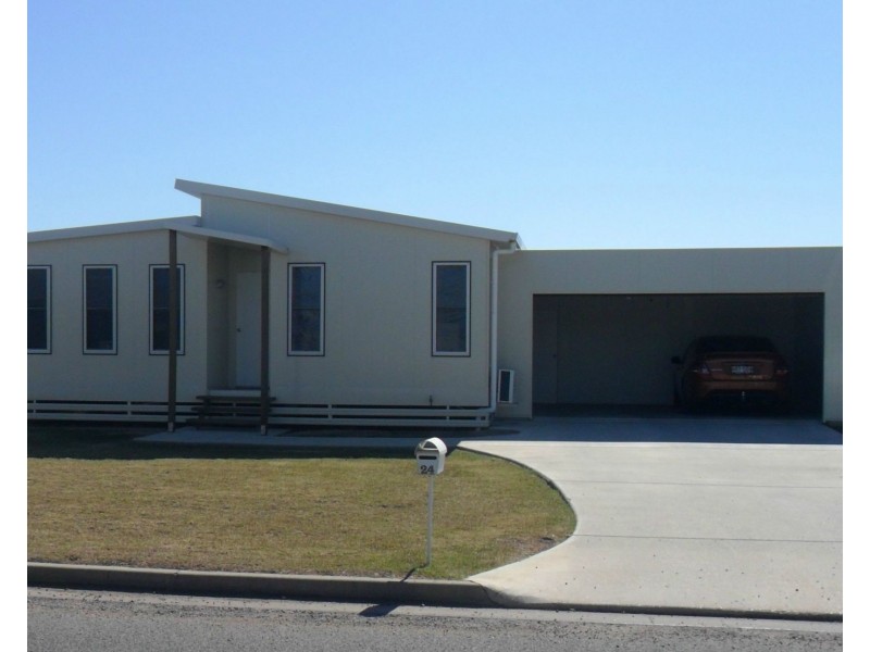 24 Manna Street, Blackwater QLD 4717