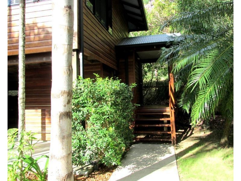 Duplex 1/5 Cedar Court, Jubilee Pocket QLD 4802