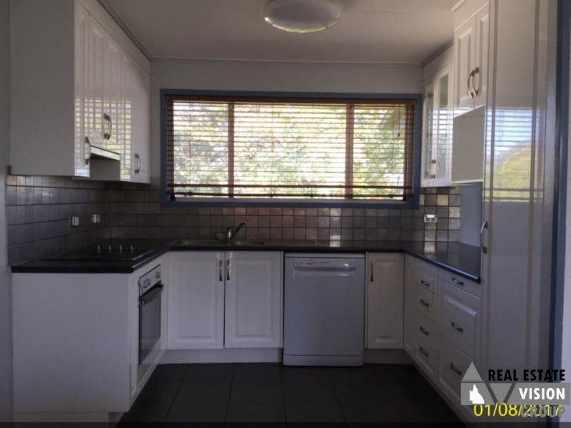 23 Bremner Street, Blackwater QLD 4717