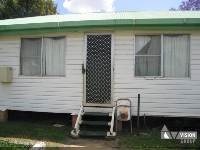 4 Dunning Street, Alpha QLD 4724