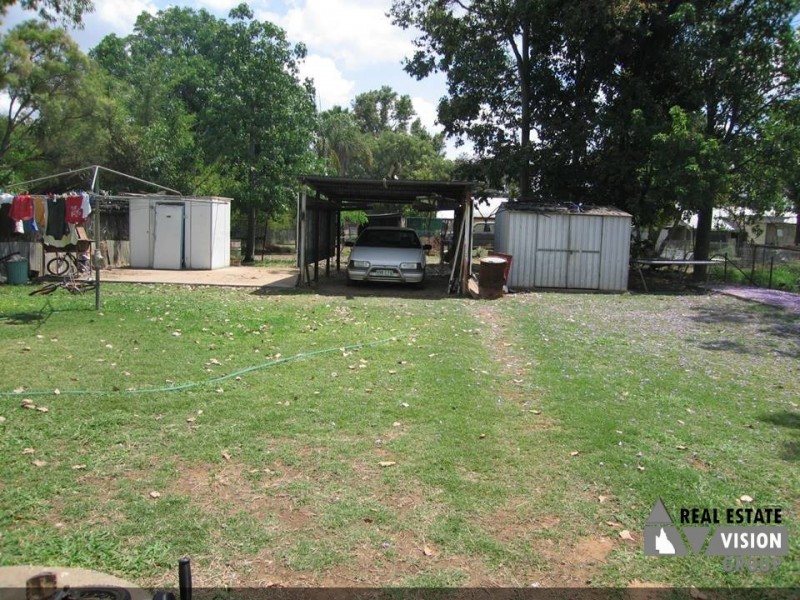 4 Dunning Street, Alpha QLD 4724