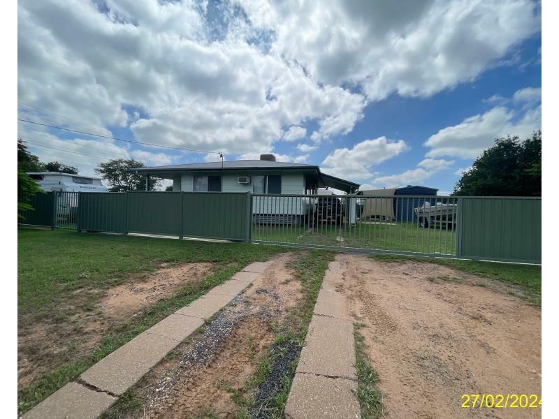 55 Wattle Street, Blackwater QLD 4717