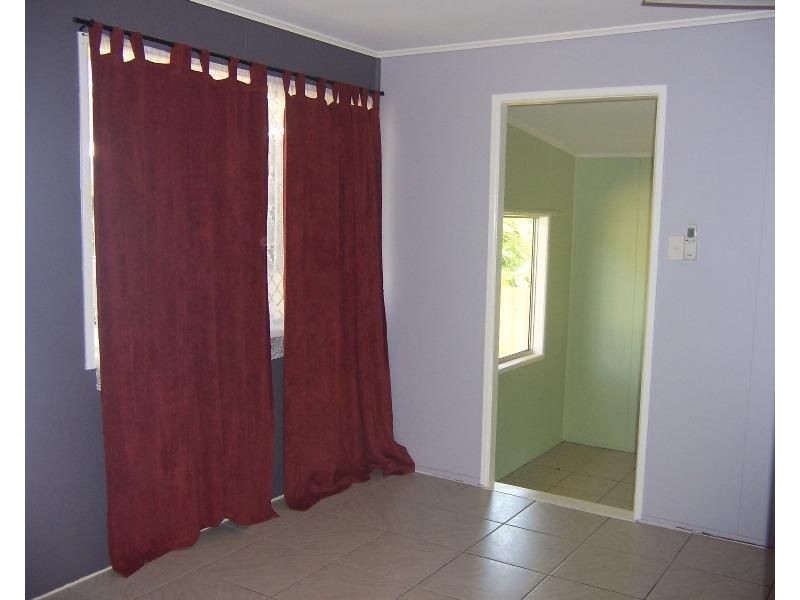 18 Bredhauer Street, Blackwater QLD 4717