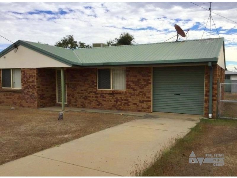 22 Bauhinia St, Blackwater QLD 4717