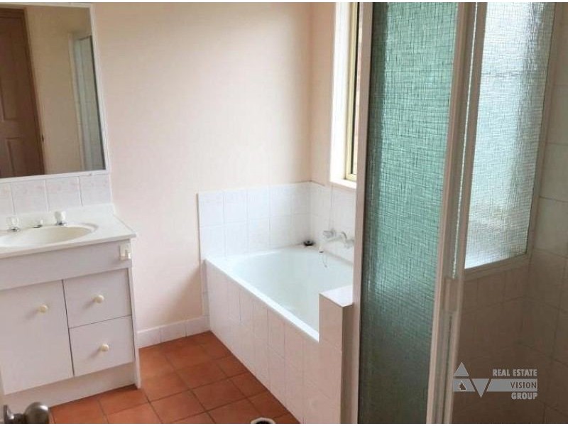 22 Bauhinia St, Blackwater QLD 4717