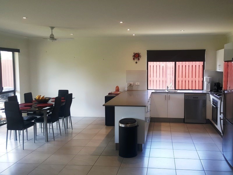 67 Parker Rd, Cannonvale QLD 4802