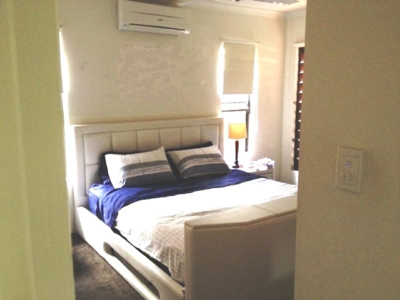 67 Parker Rd, Cannonvale QLD 4802