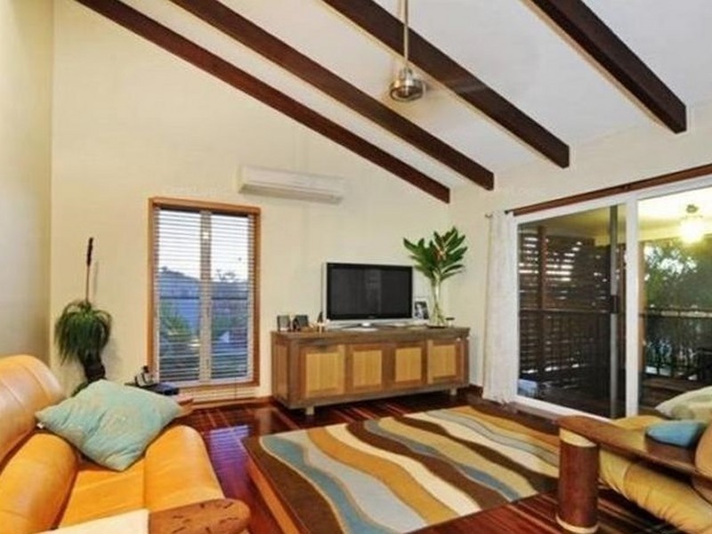35 Jones Rd, Cannonvale QLD 4802
