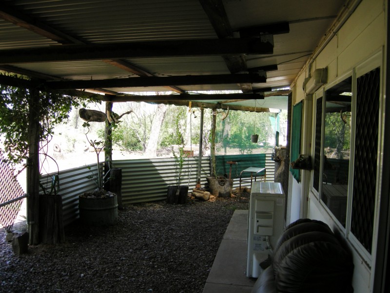 13 Willows Rd, Willows QLD 4702