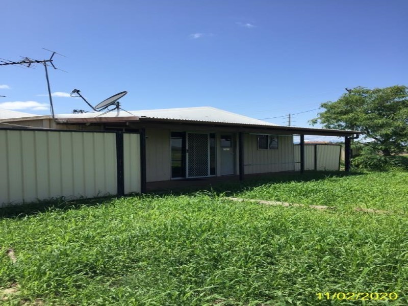 37 Ardurad Rd, Blackwater QLD 4717