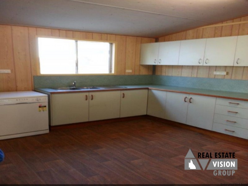 37 Ardurad Rd, Blackwater QLD 4717