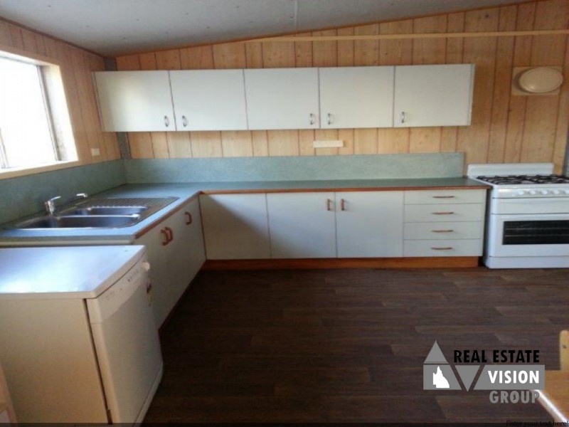 37 Ardurad Rd, Blackwater QLD 4717