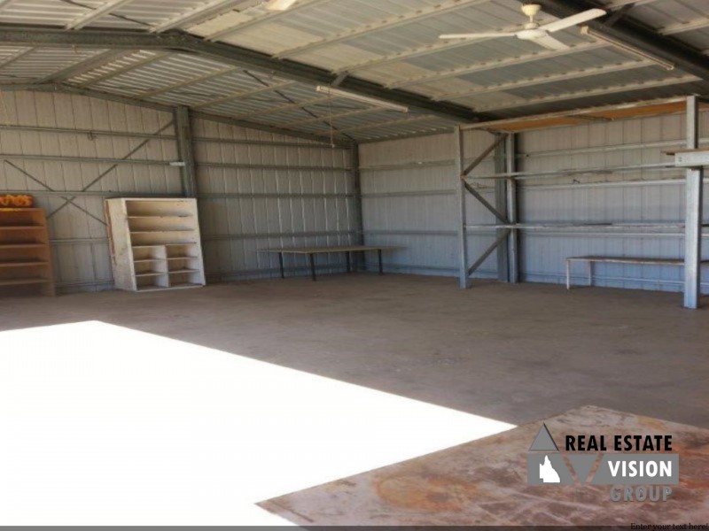 37 Ardurad Rd, Blackwater QLD 4717