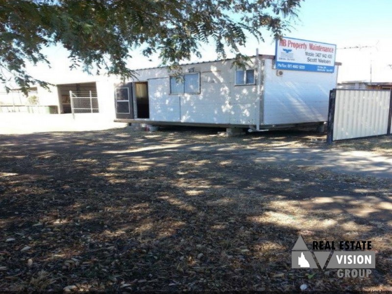 37 Ardurad Rd, Blackwater QLD 4717