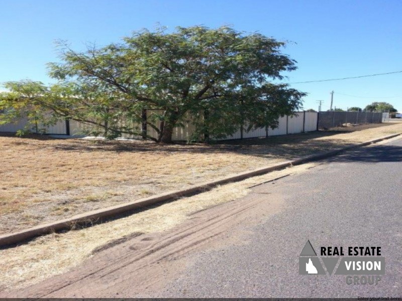 37 Ardurad Rd, Blackwater QLD 4717