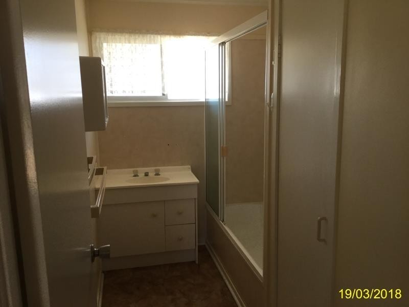 8 Mangrove St, Blackwater QLD 4717