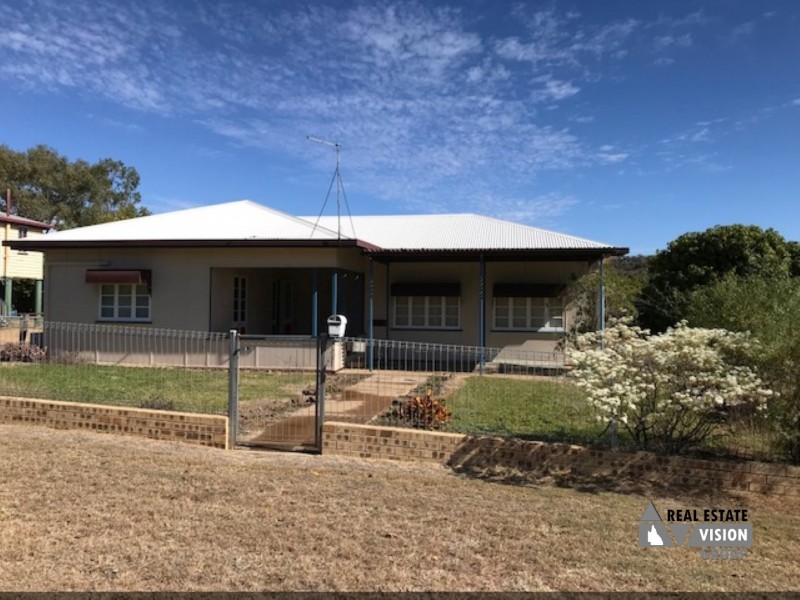 31 Wood St, Springsure QLD 4722