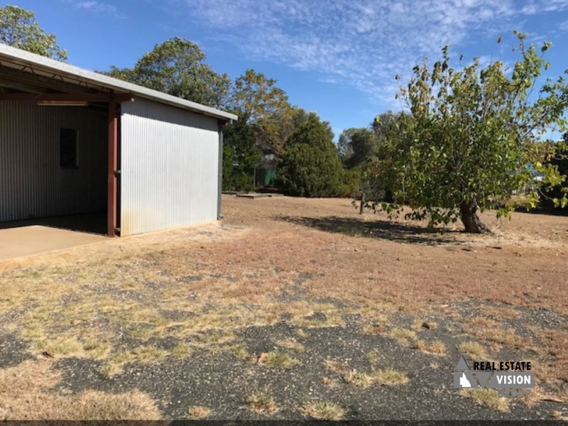 31 Wood St, Springsure QLD 4722