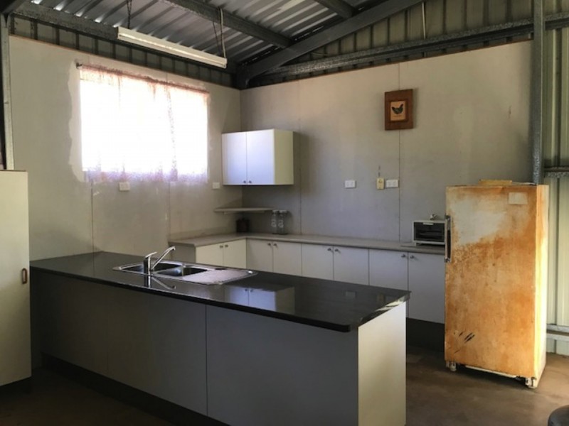 49 Mt Bullock Street, Sapphire QLD 4702