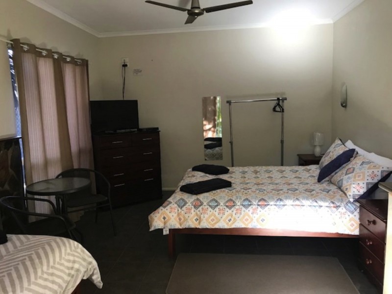 1/23 Keilambete Rd, The Gemfields QLD 4702