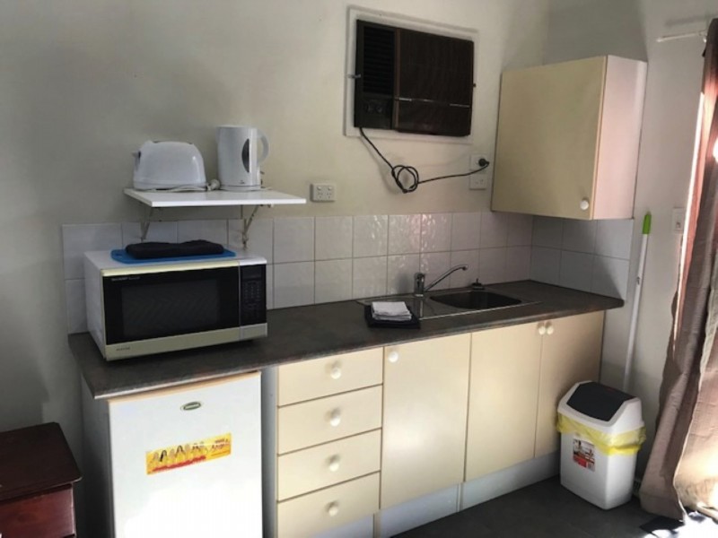 1/23 Keilambete Rd, The Gemfields QLD 4702