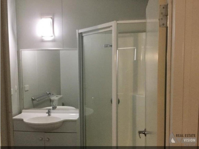 16 Hunter St, Blackwater QLD 4717