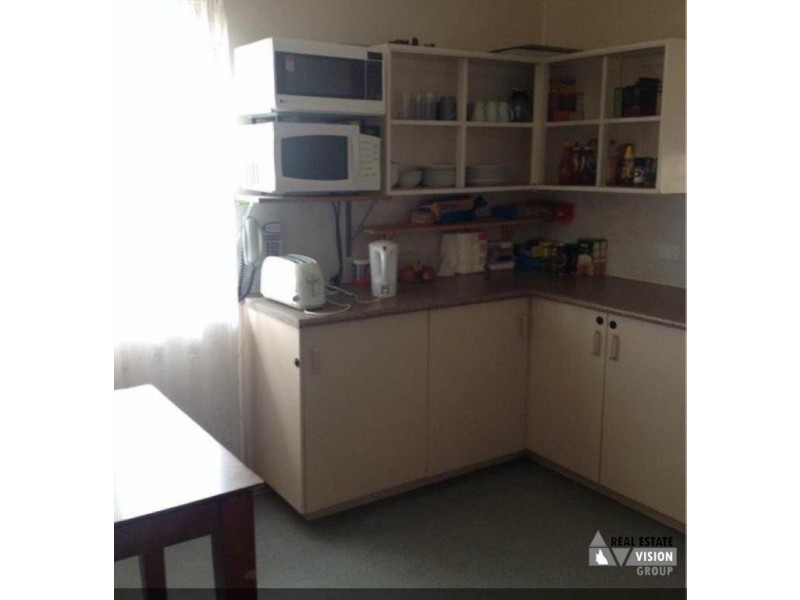 18 Fay Street, Blackwater QLD 4717