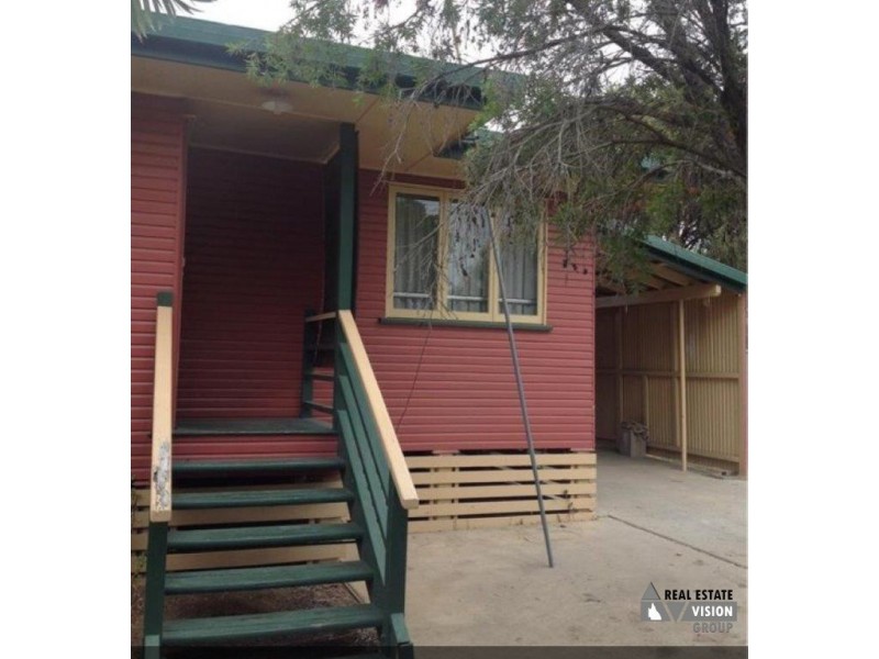 18 Fay Street, Blackwater QLD 4717