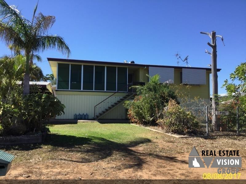 12 Pine Street, Blackwater QLD 4717