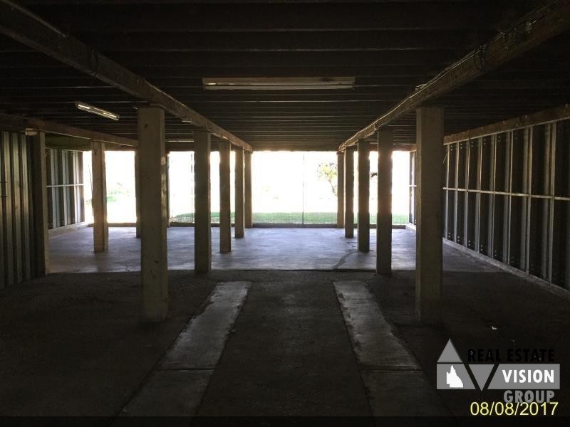 12 Pine Street, Blackwater QLD 4717