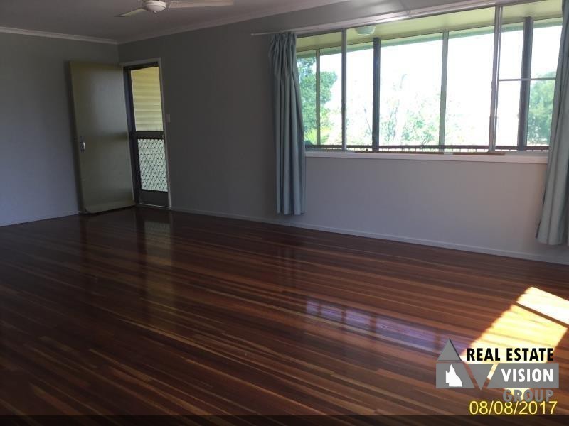 12 Pine Street, Blackwater QLD 4717