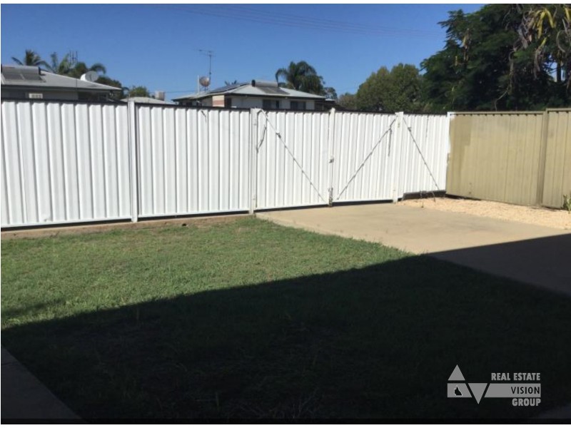 32 Wattle Street, Blackwater QLD 4717