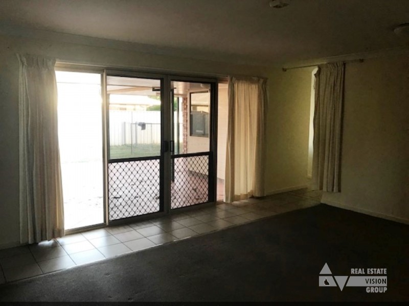 3 Sharlyn Cres, Emerald QLD 4720