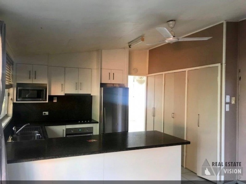 50 Stower St, Blackwater QLD 4717