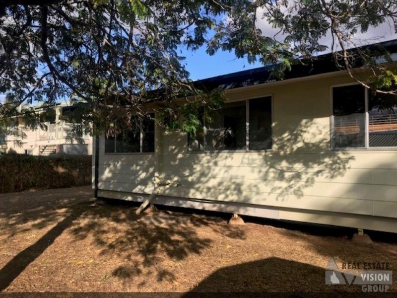 50 Stower St, Blackwater QLD 4717