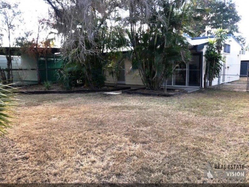 50 Stower St, Blackwater QLD 4717