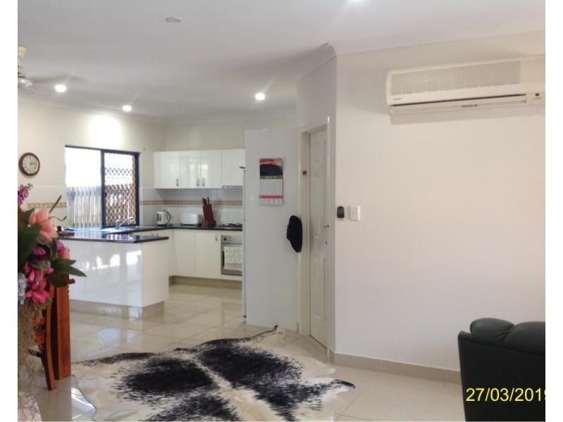 1/7 Erromango Dr, Jubilee Pocket QLD 4802