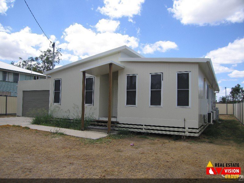 15 Boonery Street, Blackwater QLD 4717