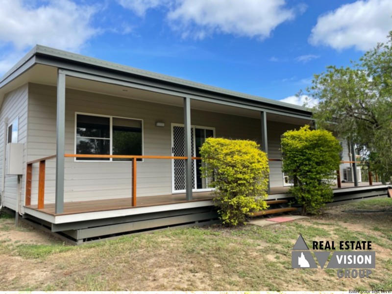 47 Tourmaline Rd, Emerald QLD 4720