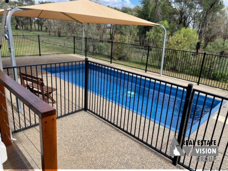 47 Tourmaline Rd, Emerald QLD 4720